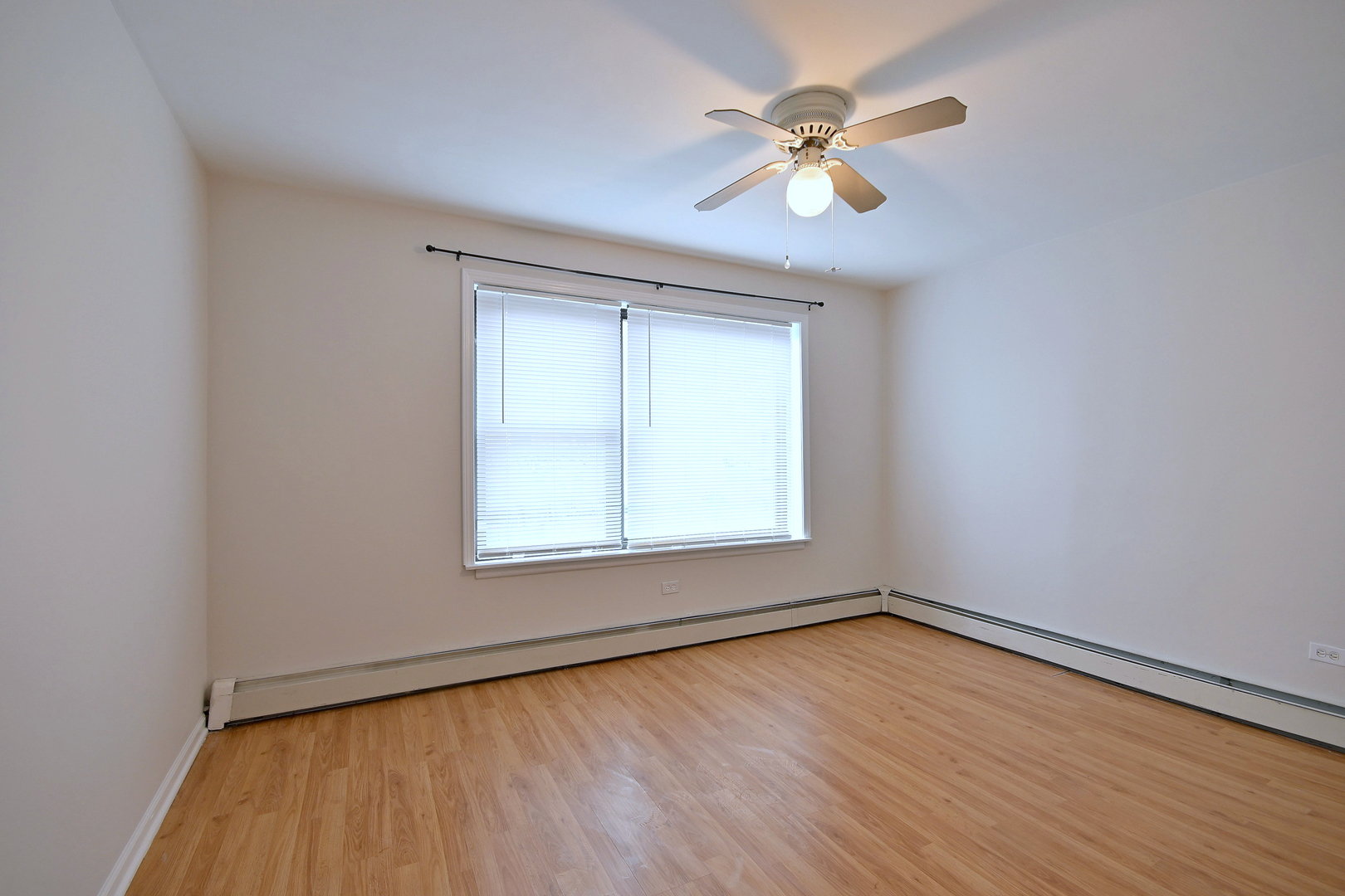 5816 N Nagle Avenue #B, Chicago, IL 60646