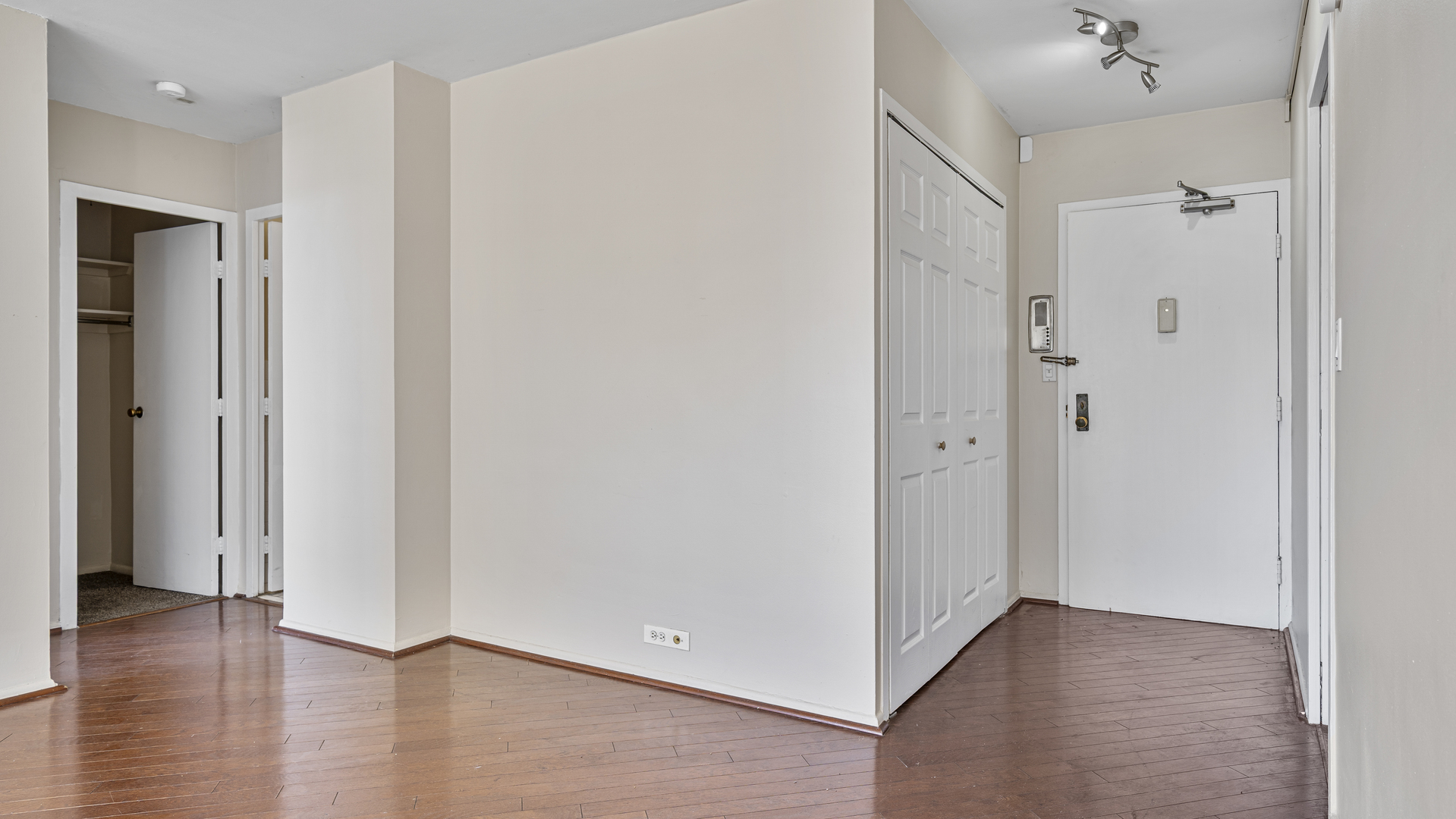 5757 N Sheridan Road #19F, Chicago, IL 60660