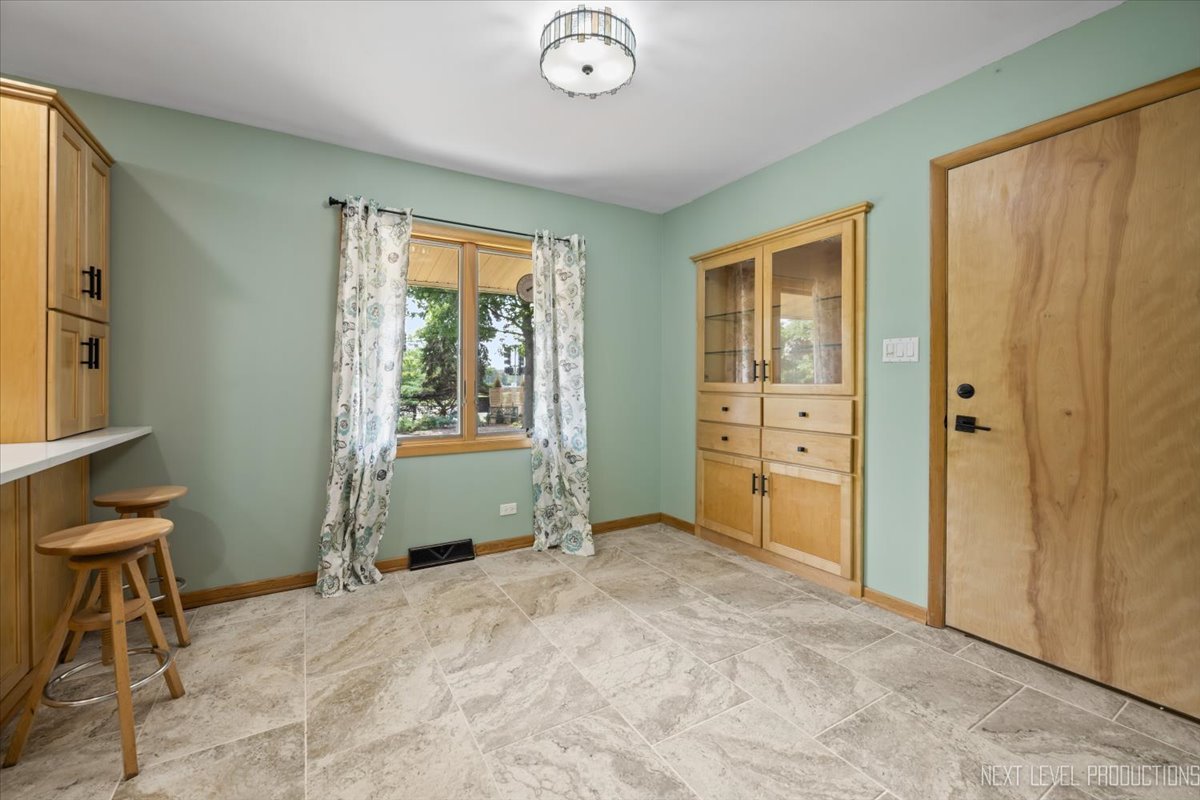 8132 Fairmount Avenue, Downers Grove, IL 60516