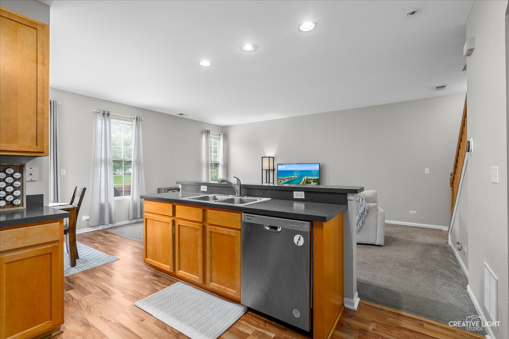 616 Springbrook Trail, Oswego, IL 60543