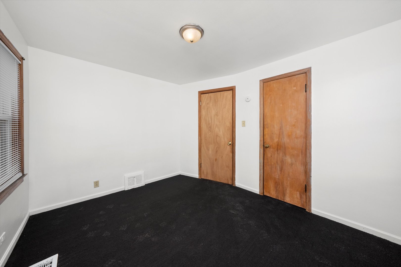 12216 S Carpenter Street, Chicago, IL 60643