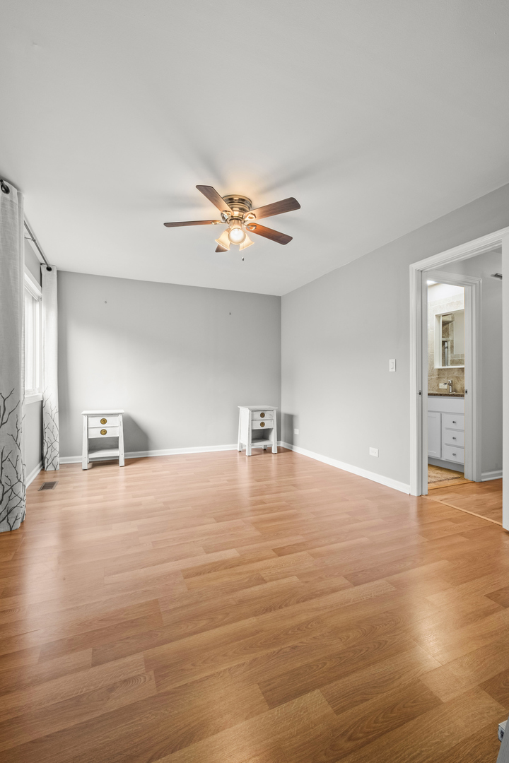 5 Cobblestone Court #C, Palos Hills, IL 60465