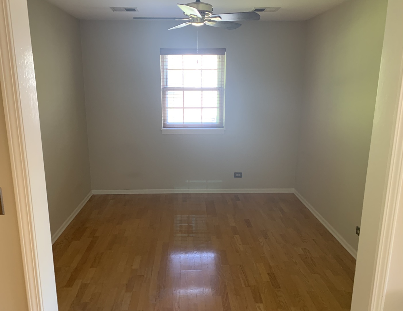1422 W Orchard Place #B, Arlington Heights, IL 60005