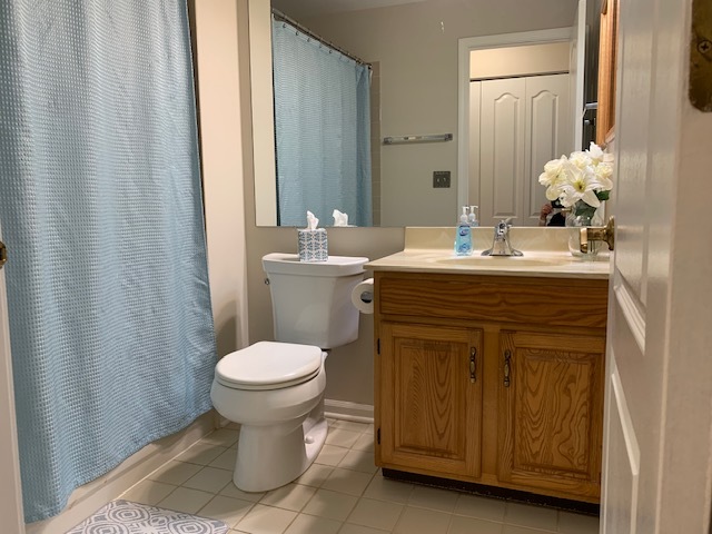 1422 W Orchard Place #B, Arlington Heights, IL 60005