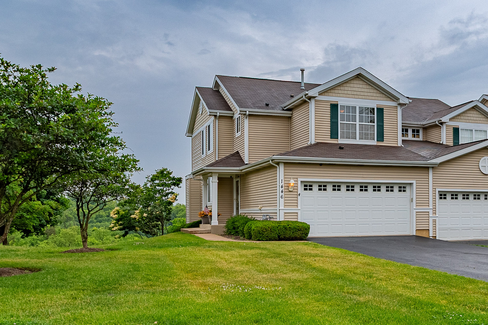 1446 W Remington Lane, Round Lake, IL 60073