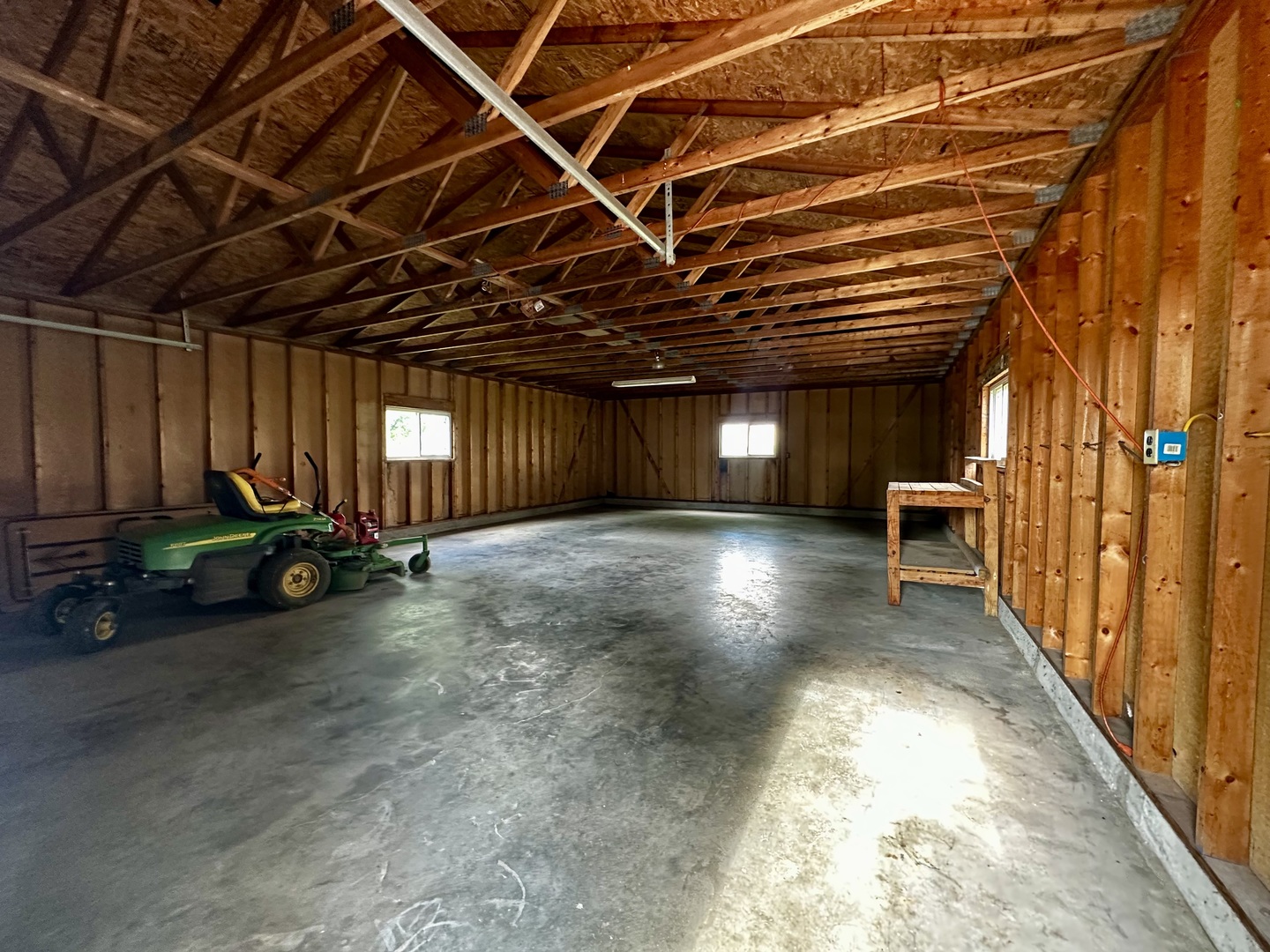 1008 Bloomington Street, Dewitt, IL 61735