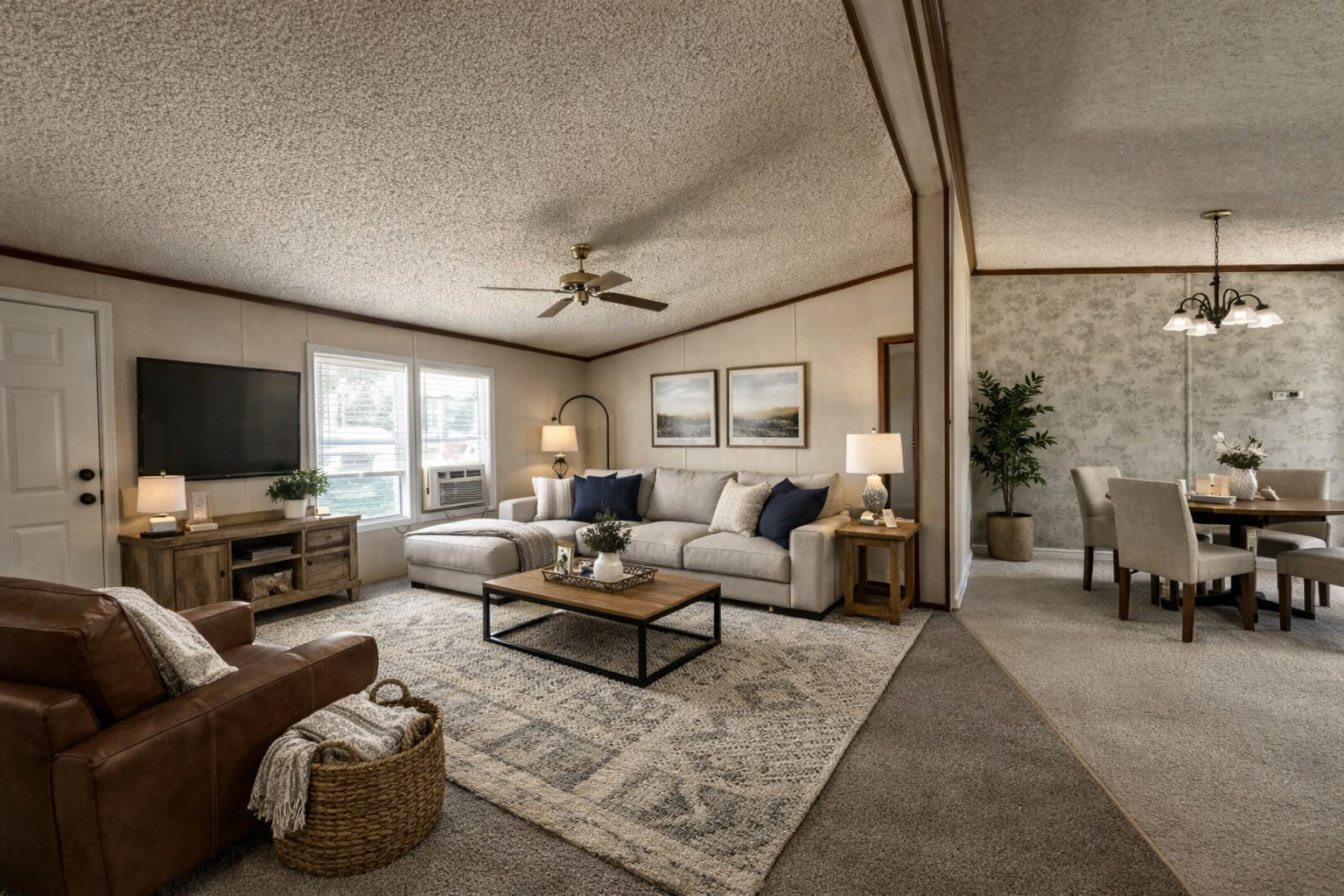 1008 Bloomington Street, Dewitt, IL 61735