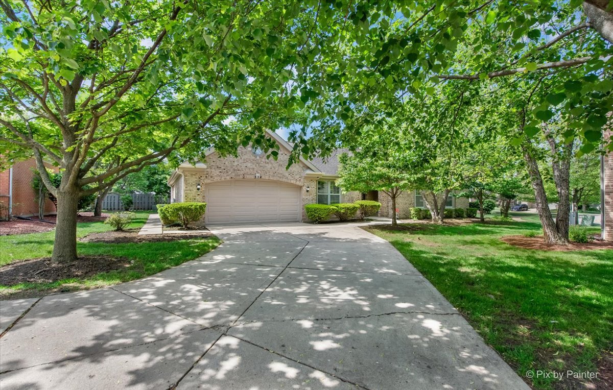 324 Torrington Drive, Bloomingdale, IL 60108