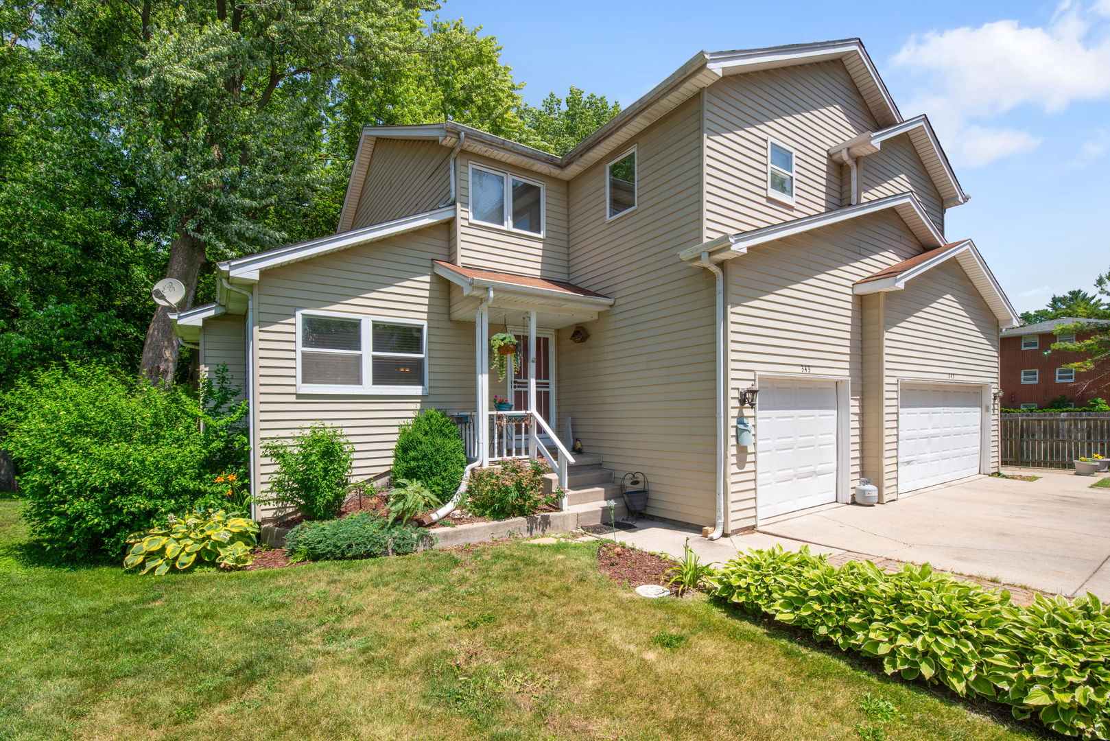 343 S GILBERT Street, South Elgin, IL 60177