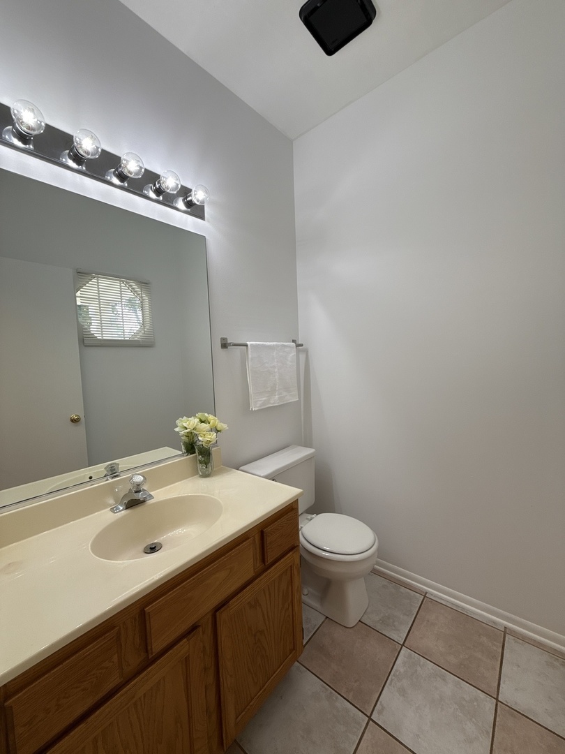 8294 Sweetwater Court, Darien, IL 60561