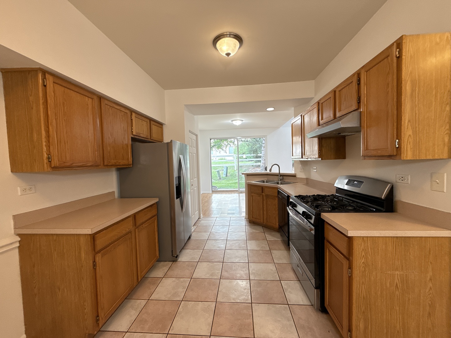 8294 Sweetwater Court, Darien, IL 60561