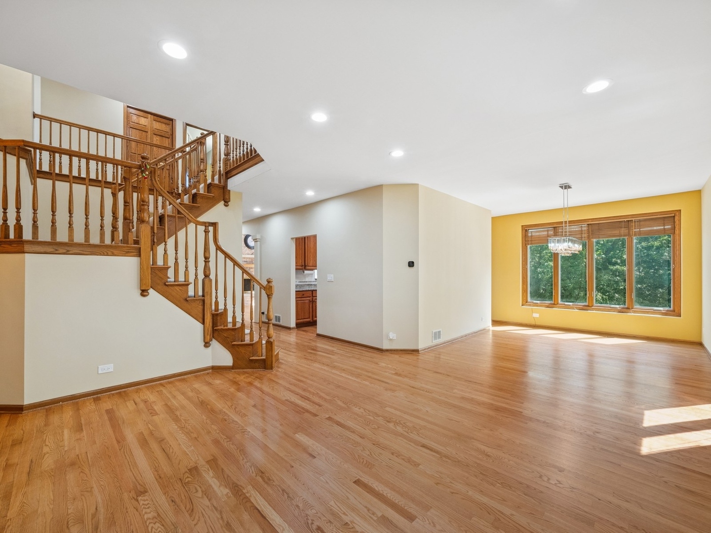 1134 S Hiddenbrook Trail, Palatine, IL 60067