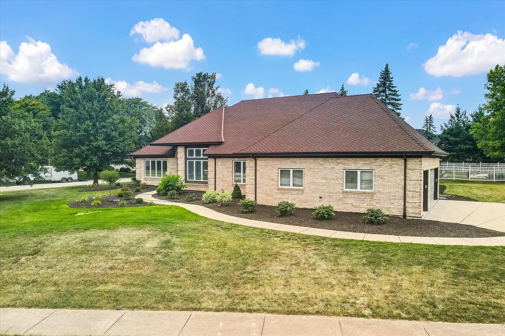 12657 Lake View Drive, Orland Park, IL 60467