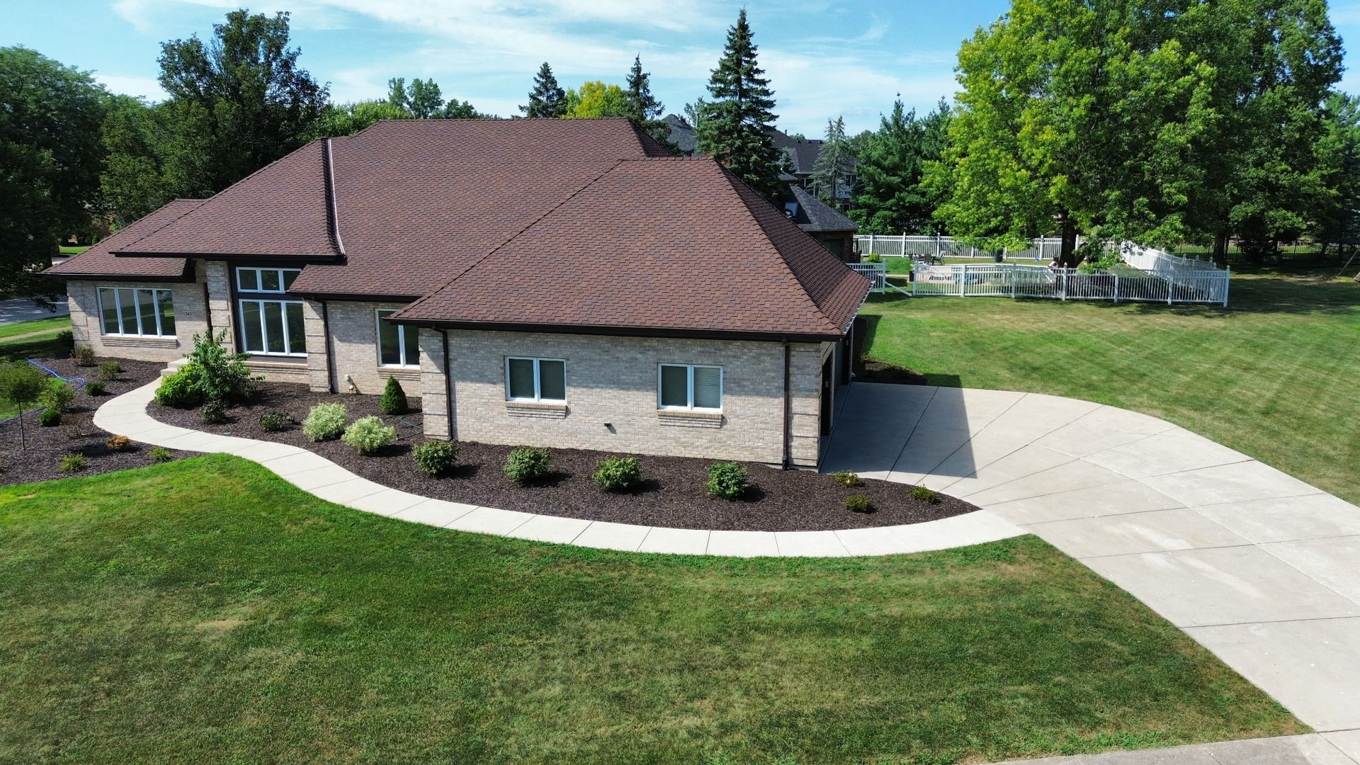 12657 Lake View Drive, Orland Park, IL 60467