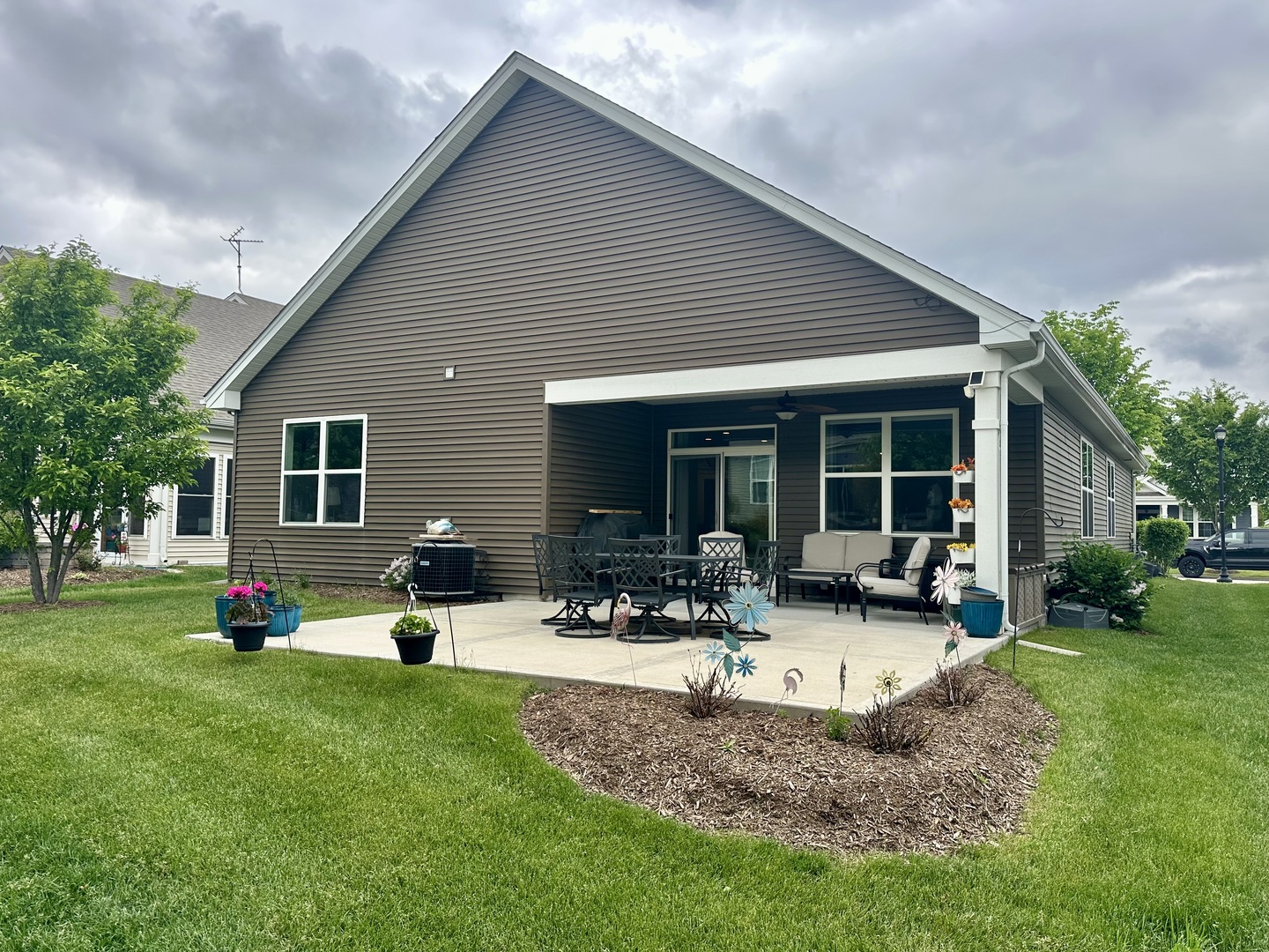 1033 Carolina Court, Pingree Grove, IL 60140