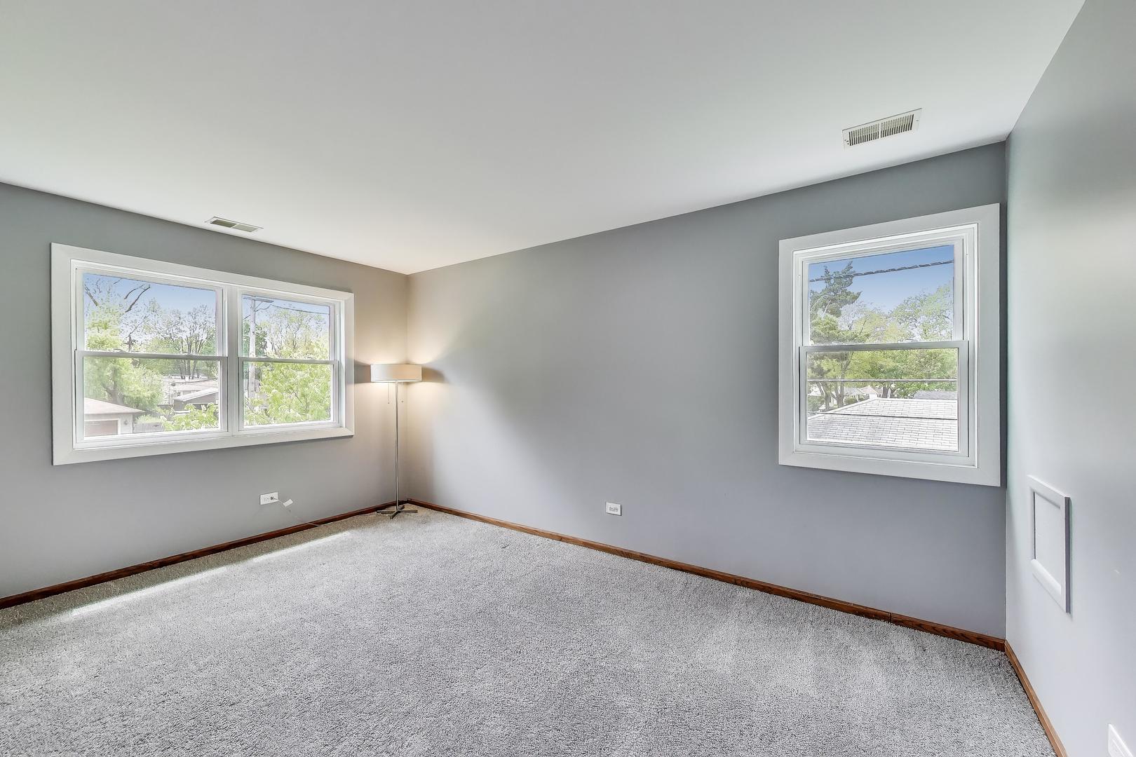 3205 Meadow Drive, Rolling Meadows, IL 60008