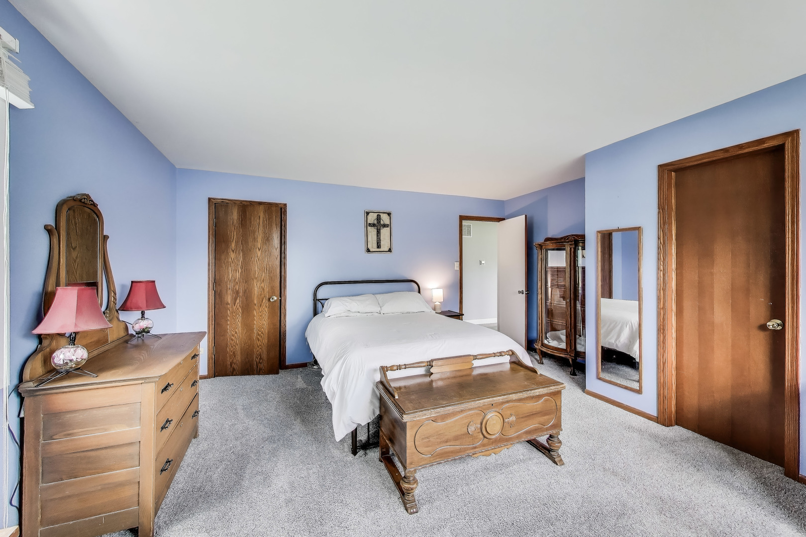 3205 Meadow Drive, Rolling Meadows, IL 60008