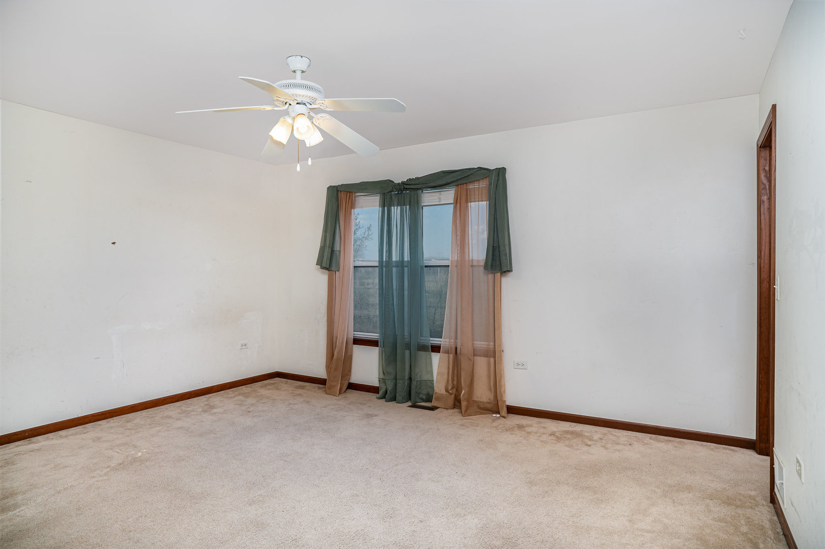 531 Barclay Drive, Bolingbrook, IL 60440