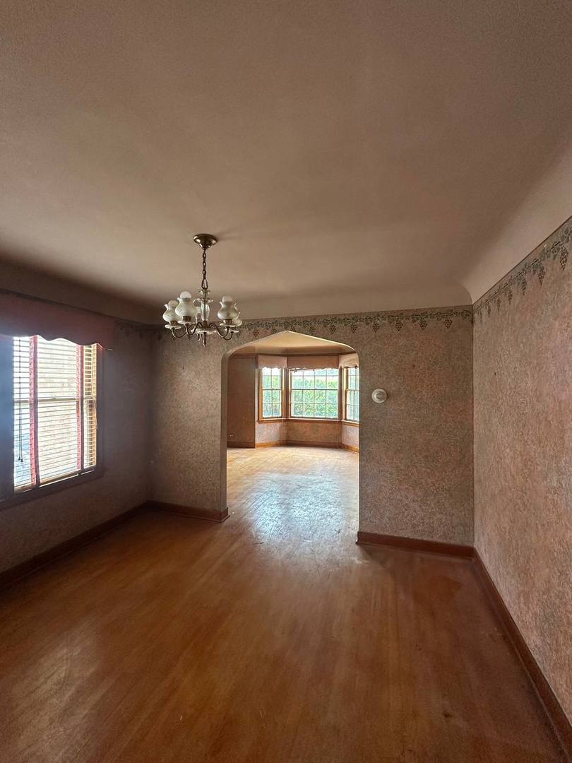 402 N Northwest Highway, Park Ridge, IL 60068