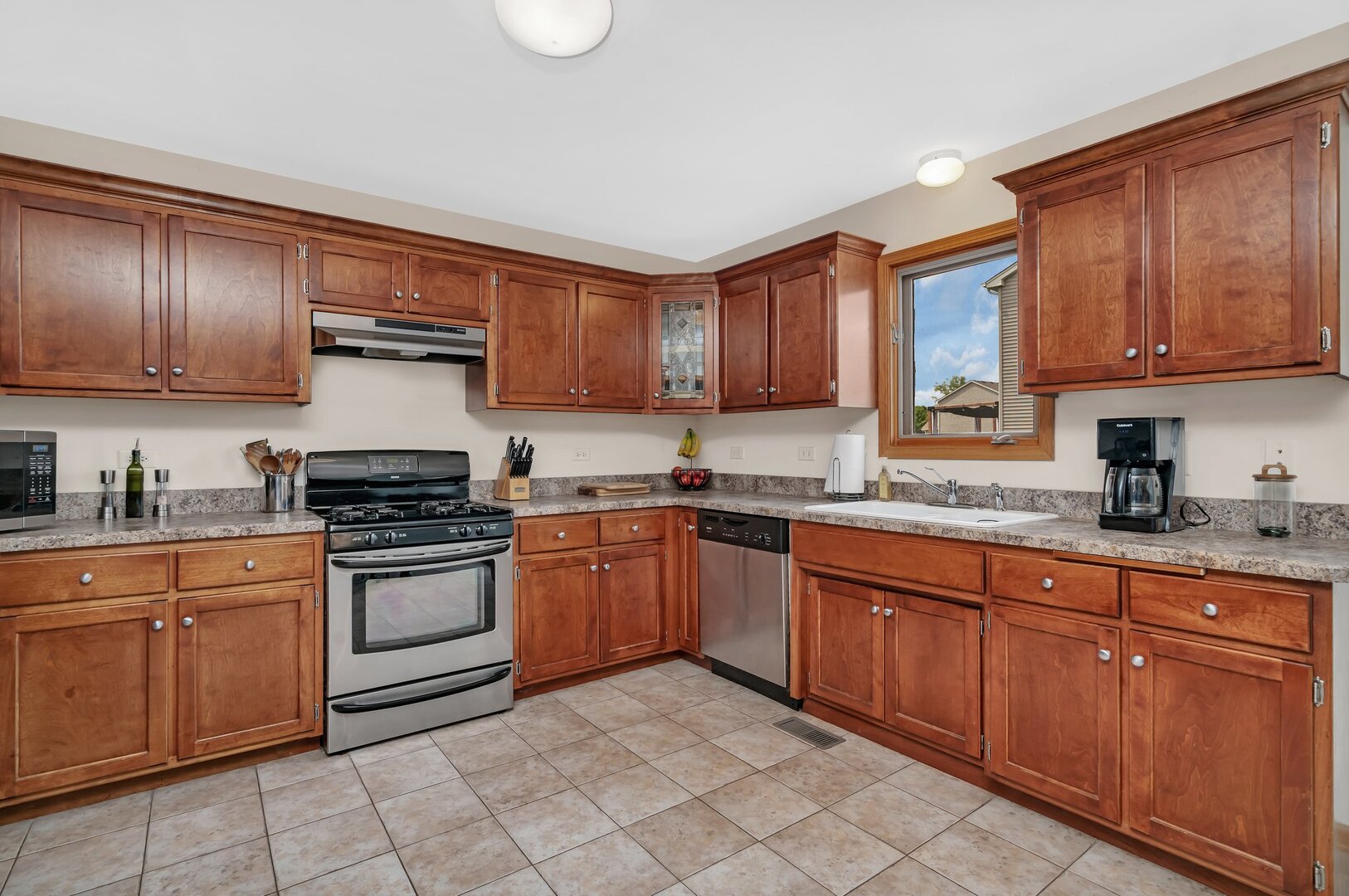 601 High Grove Drive, Minooka, IL 60447