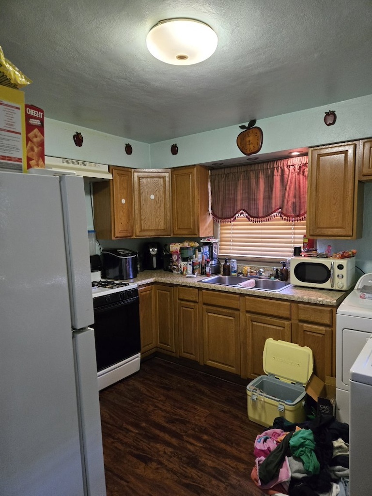 512 N 82nd Street, East St. Louis, IL 62203