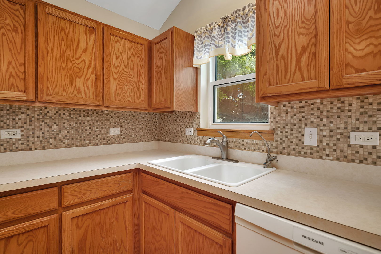 1039 Stewart Court, Joliet, IL 60431