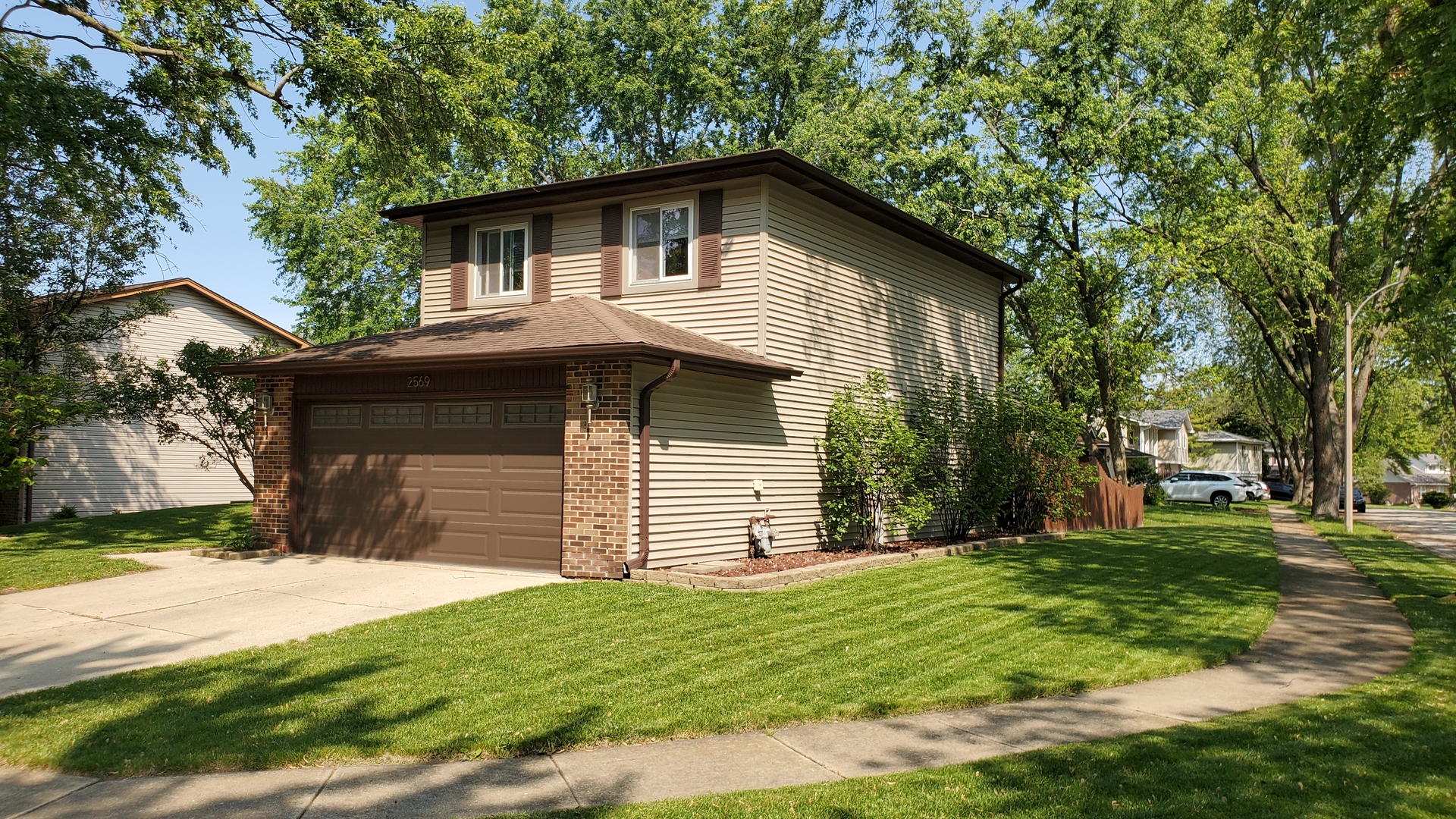 2569 Yellow Star Street, Woodridge, IL 60517