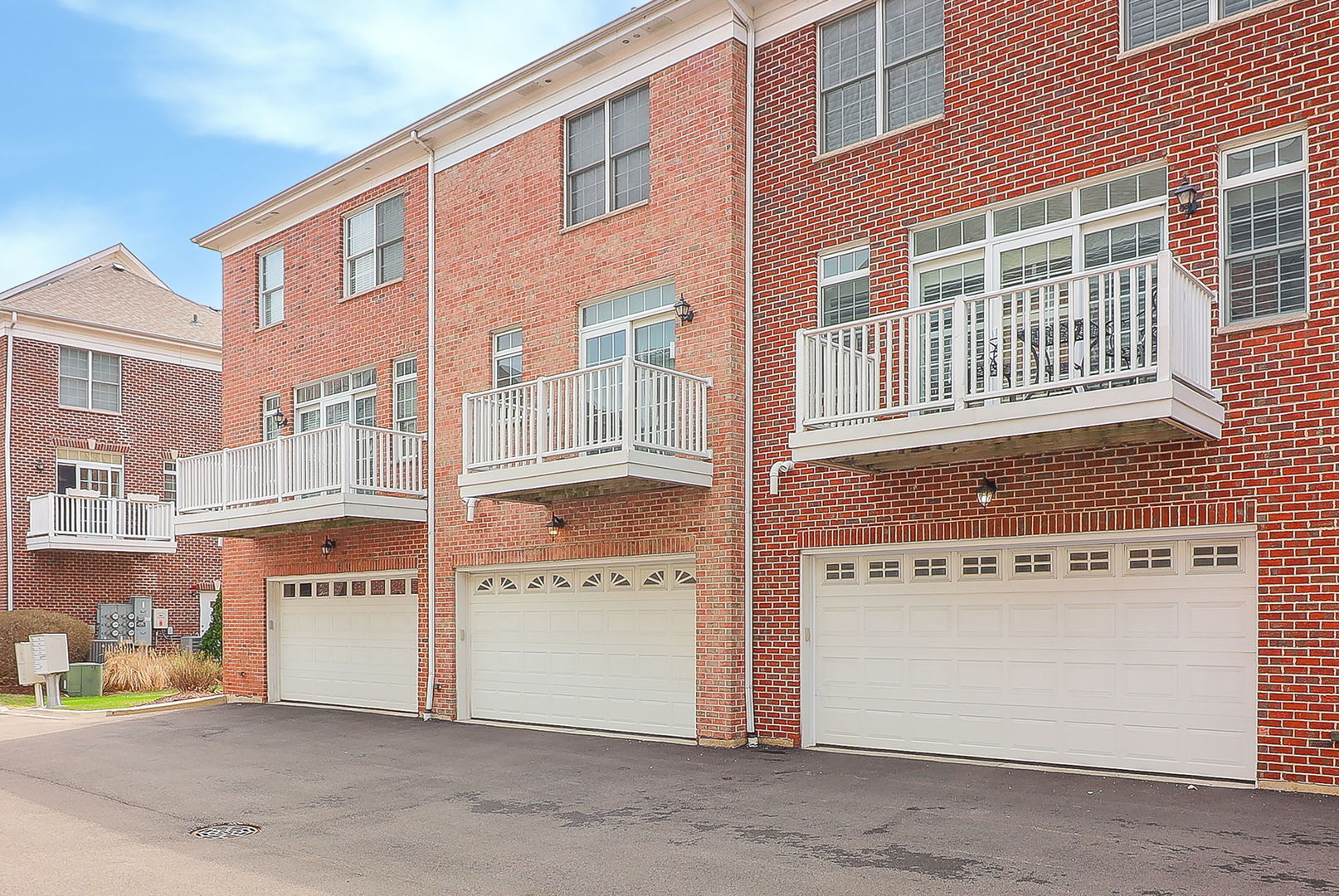 105 Spring Avenue, Naperville, IL 60540