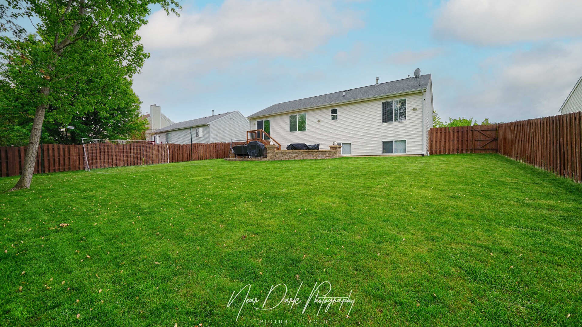 1801 Midday Drive, Zion, IL 60099