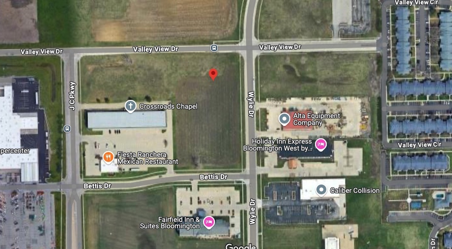 1044 Wylie Drive, Bloomington, IL 61705