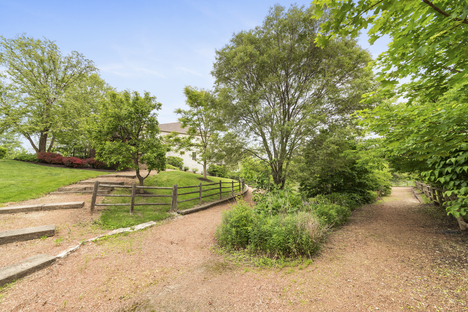 22W412 Autumn Blaze Drive, Glen Ellyn, IL 60137