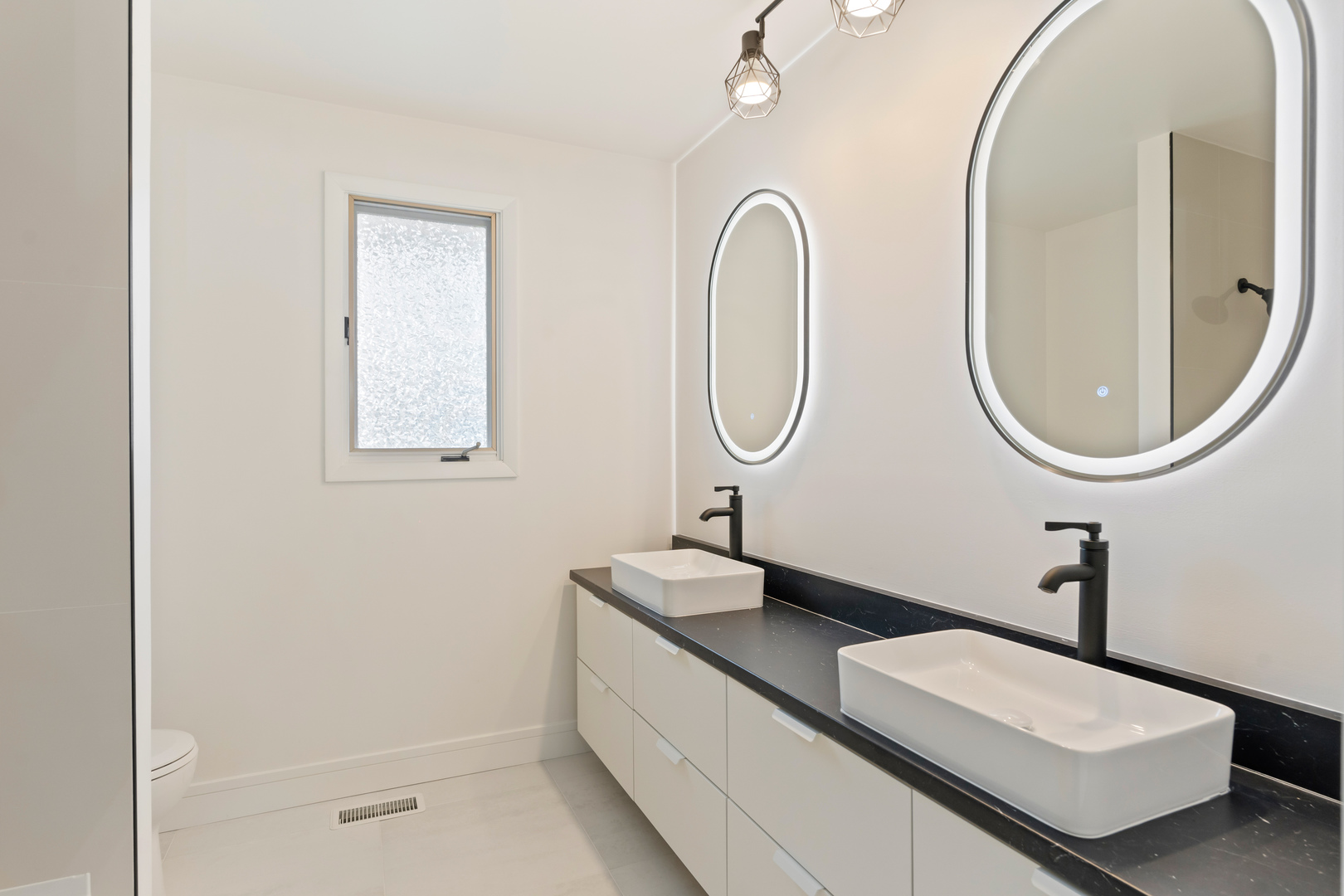 7723 W 157th Street, Orland Park, IL 60462