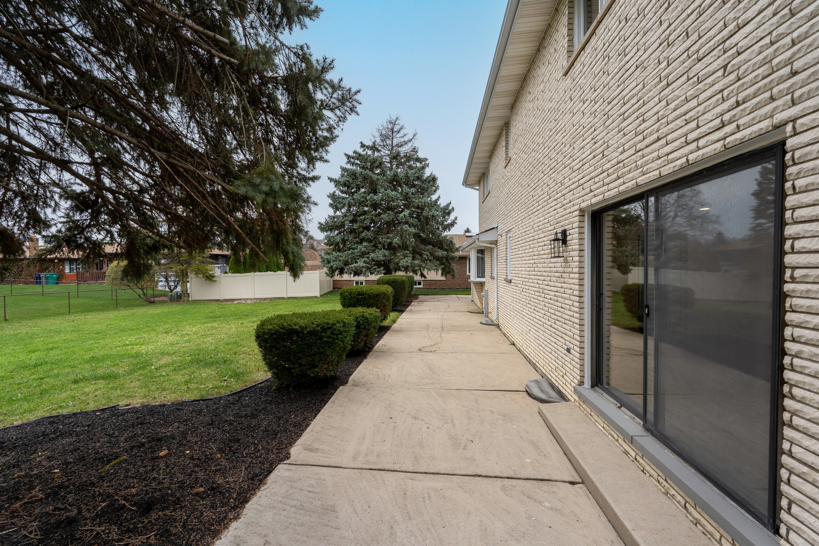 7723 W 157th Street, Orland Park, IL 60462