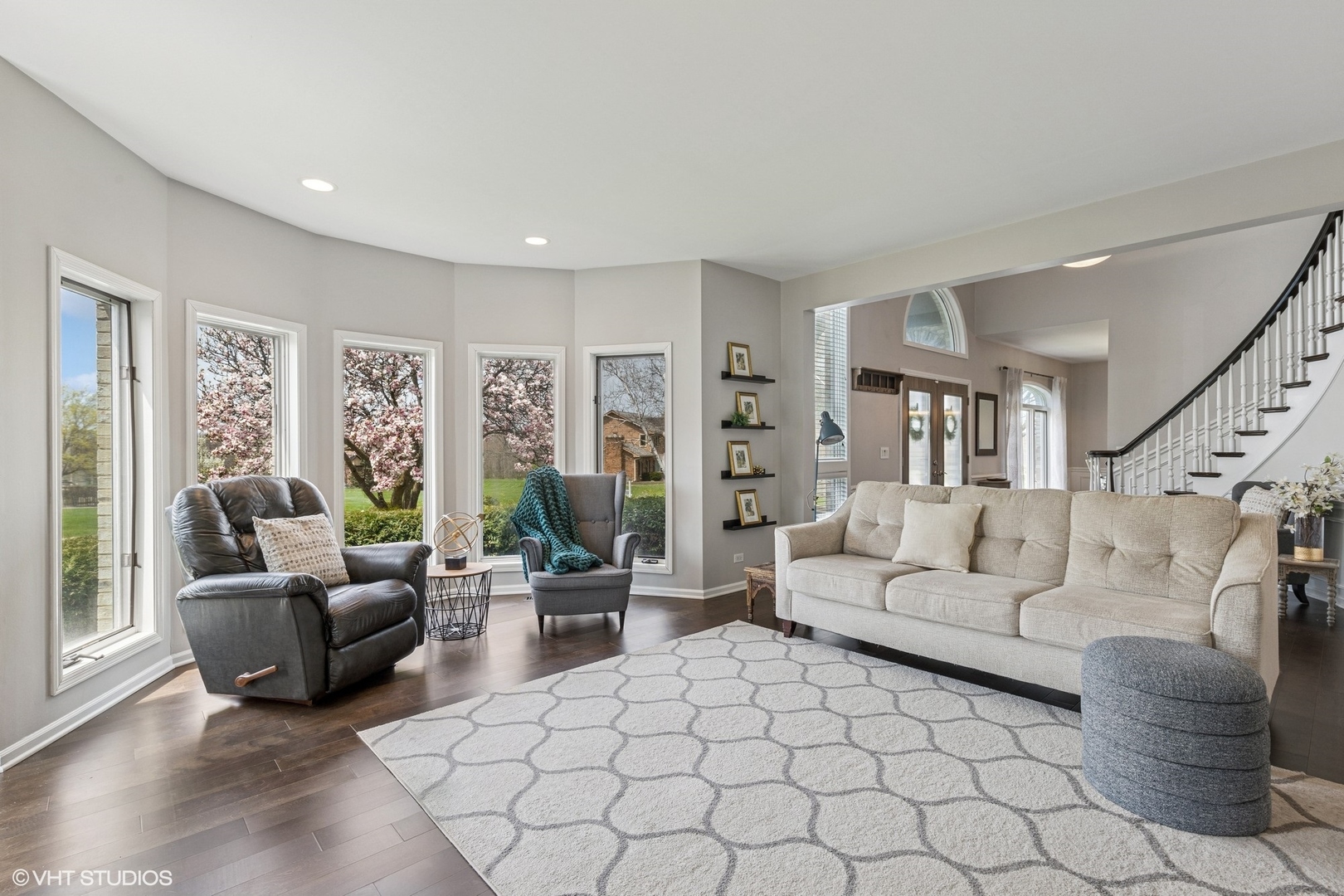 1551 Daybreak Drive, Libertyville, IL 60048