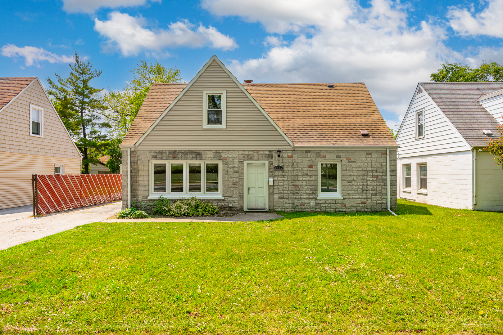 4117 W 99th Street, Oak Lawn, IL 60453