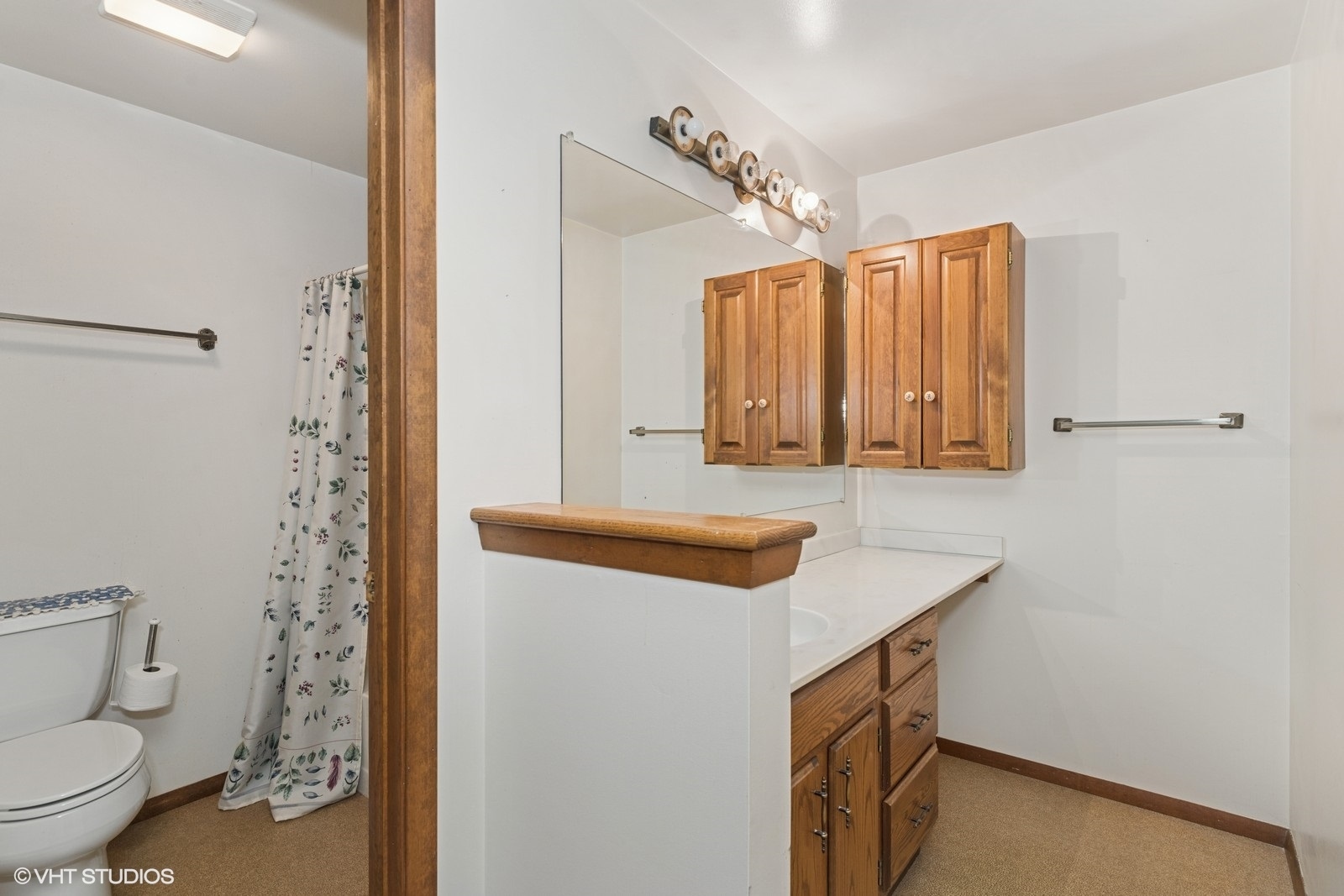 427 Lawrence Avenue, Grayslake, IL 60030