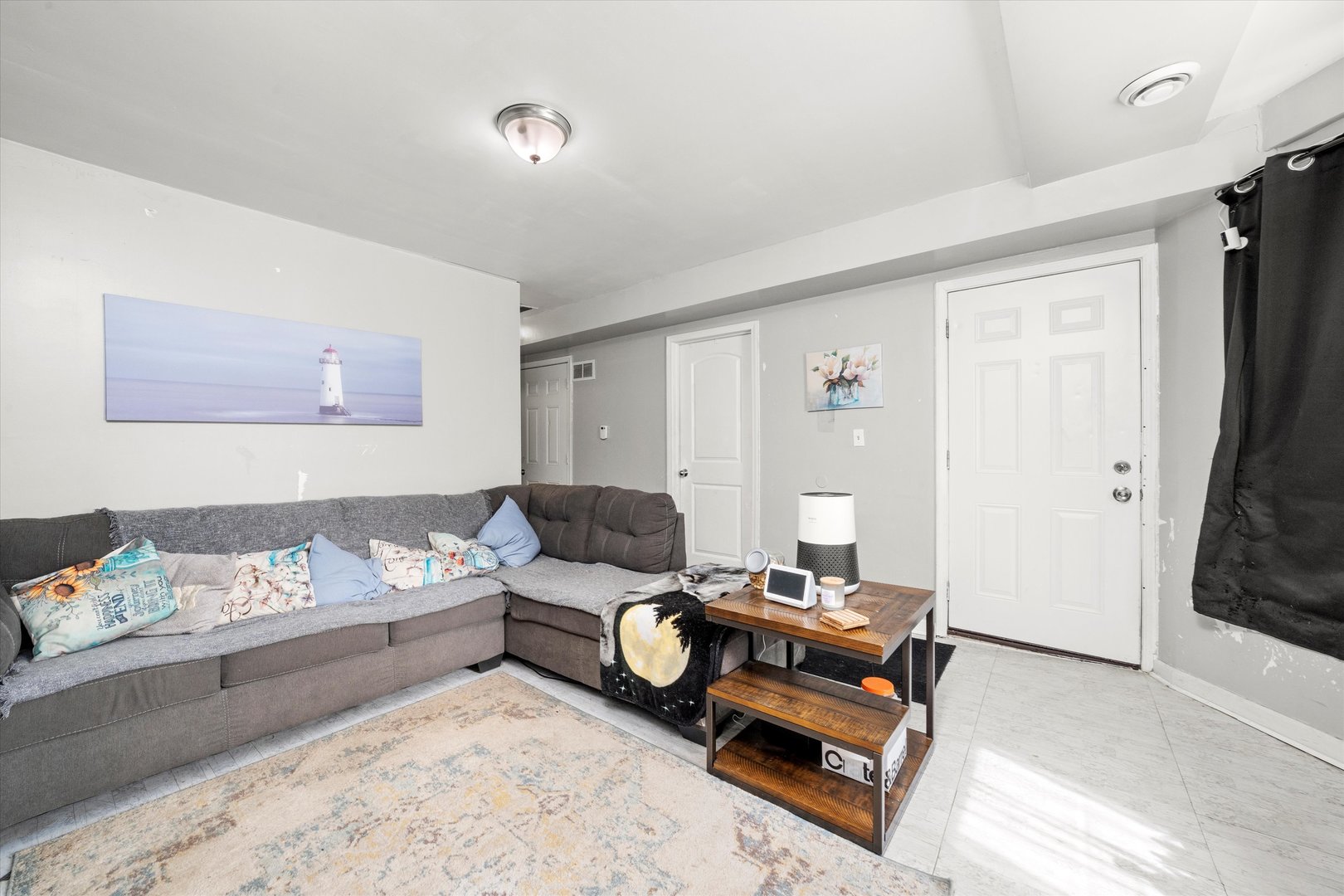 3034 S Komensky Avenue, Chicago, IL 60623