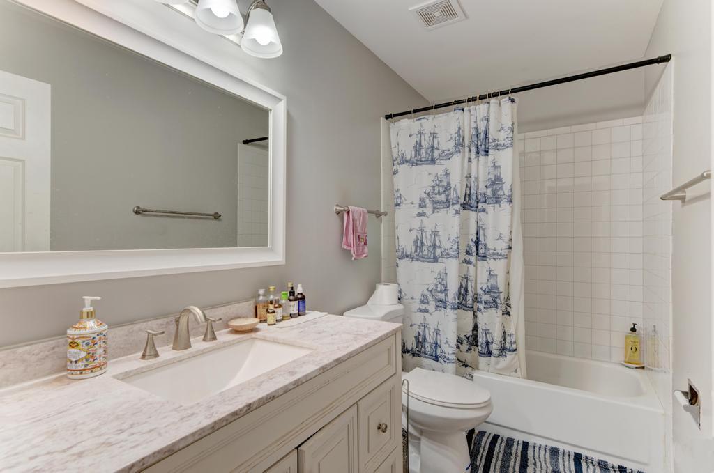 3615 Fairfax Court, Aurora, IL 60504