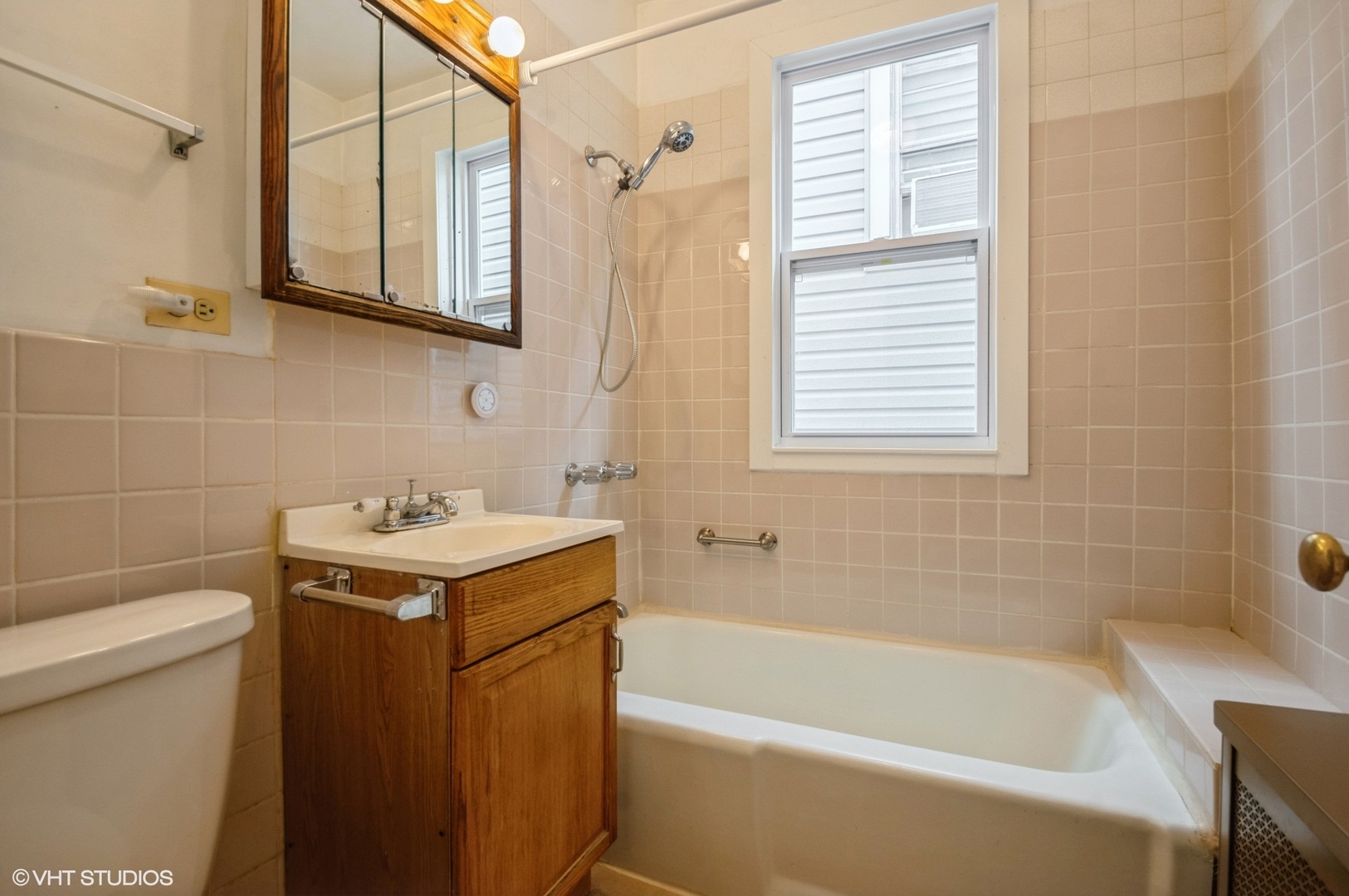 2109 N Long Avenue, Chicago, IL 60639