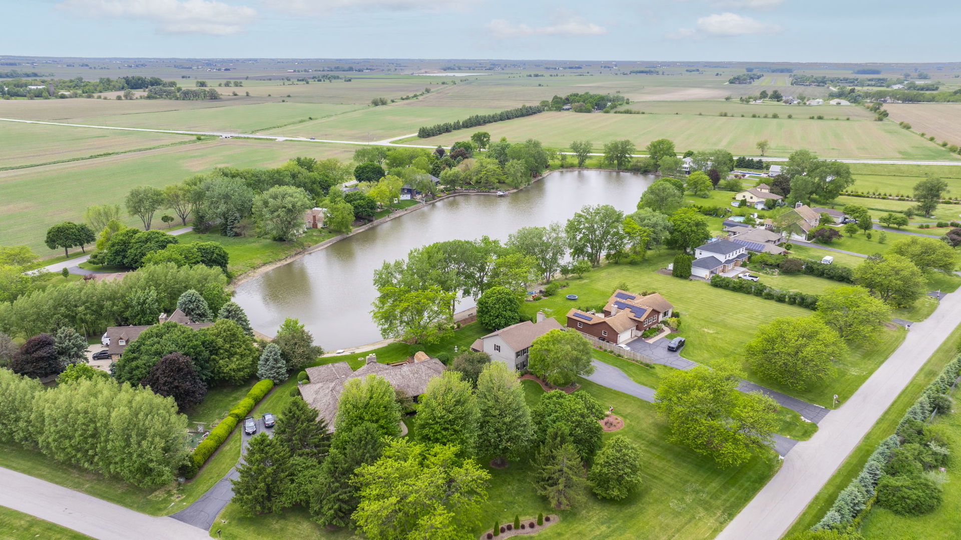 47W041 Briarwood Lane, Hampshire, IL 60140