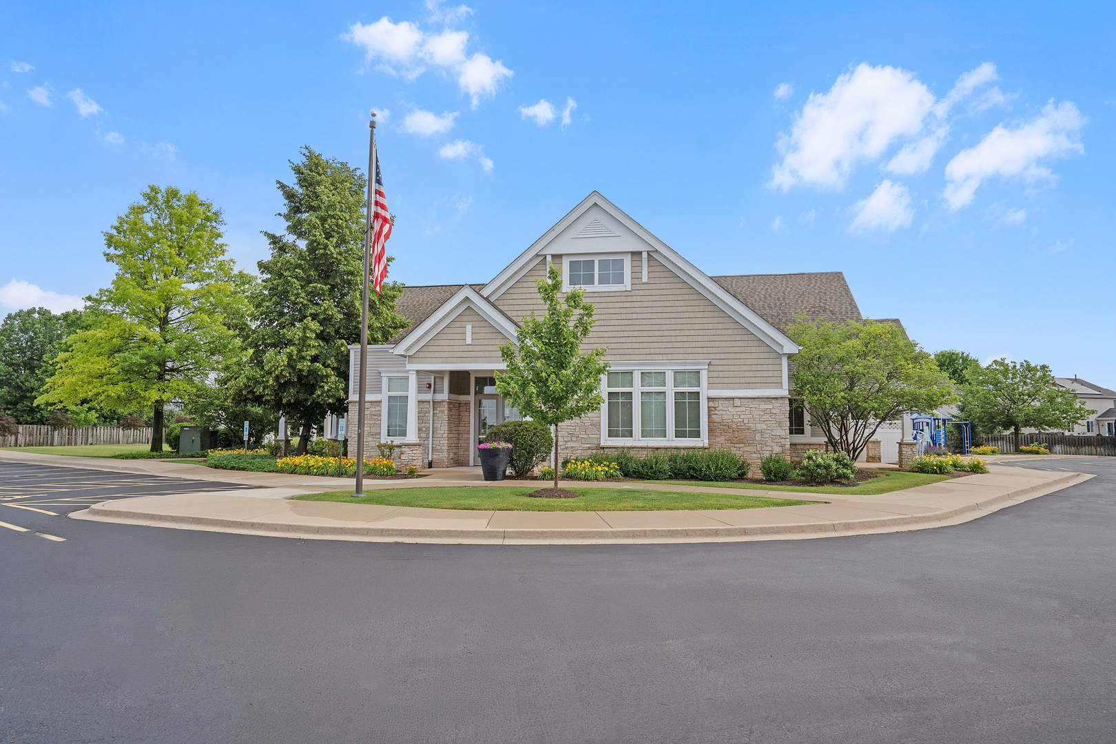 411 Honeysuckle Lane, Yorkville, IL 60560