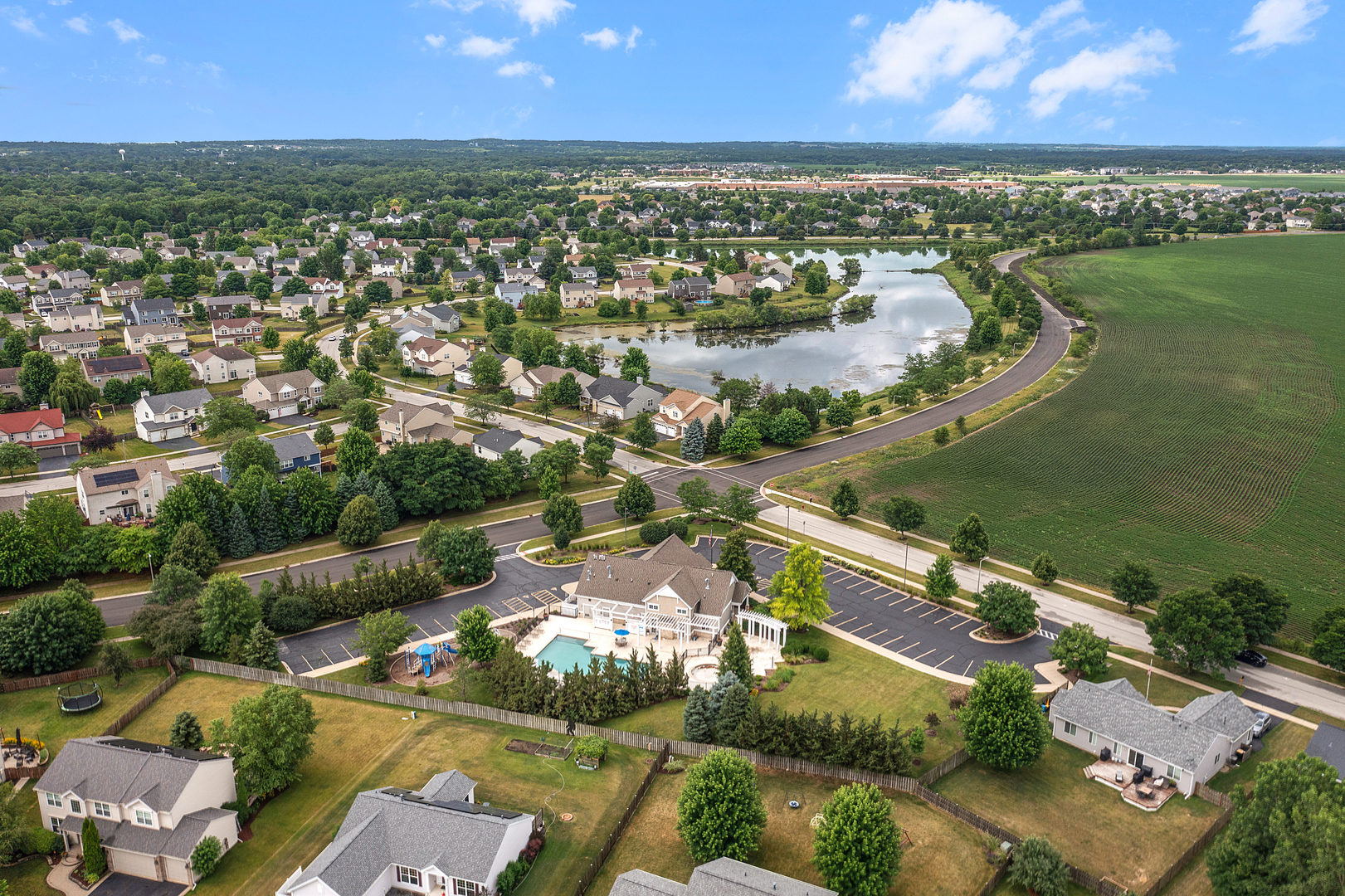 411 Honeysuckle Lane, Yorkville, IL 60560