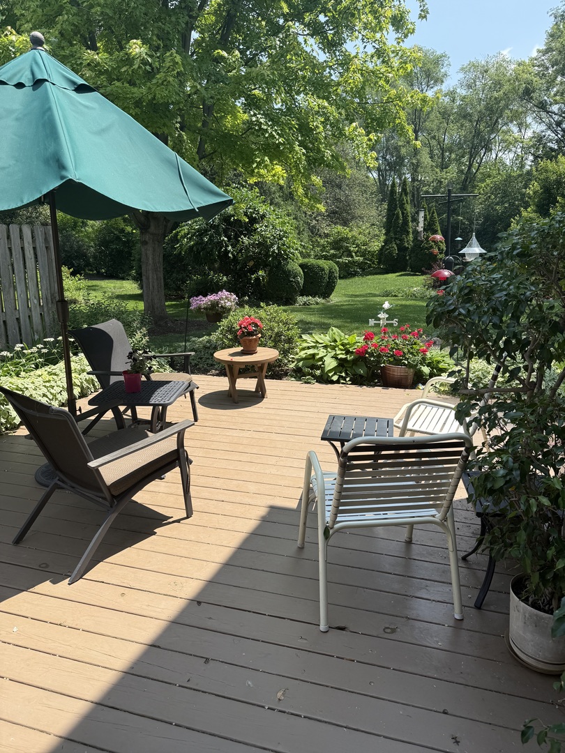 1228 N West Street, Naperville, IL 60563