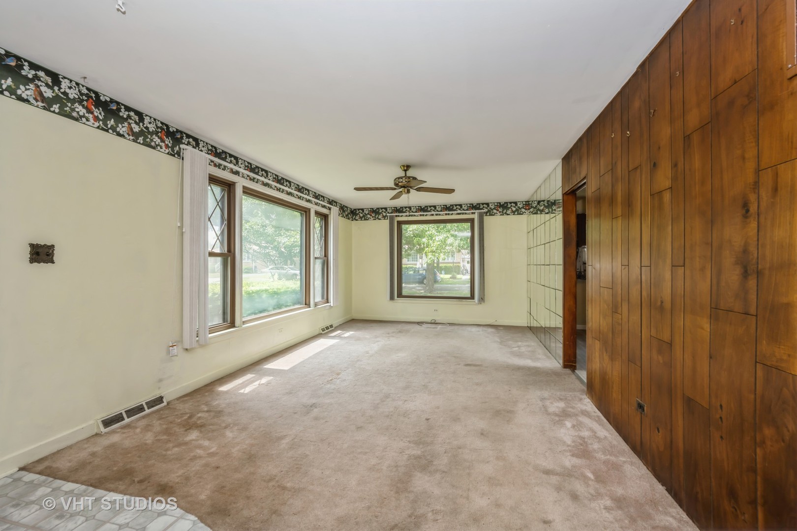 4621 Scott Street, Schiller Park, IL 60176