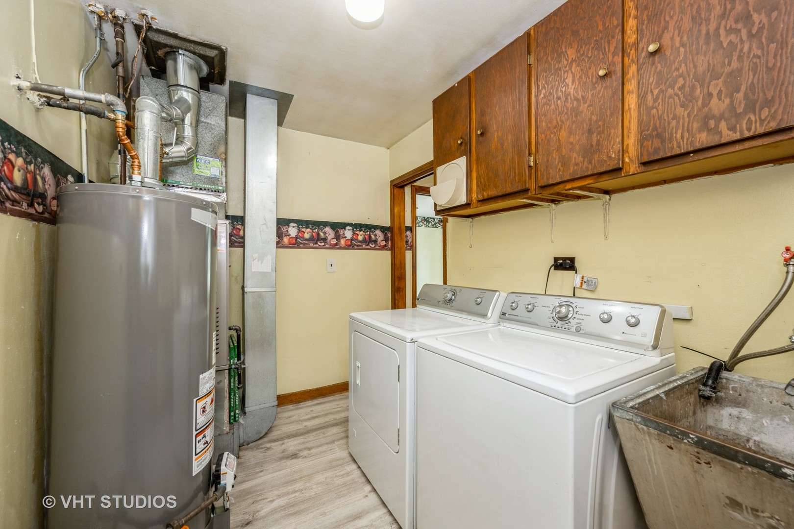 4621 Scott Street, Schiller Park, IL 60176