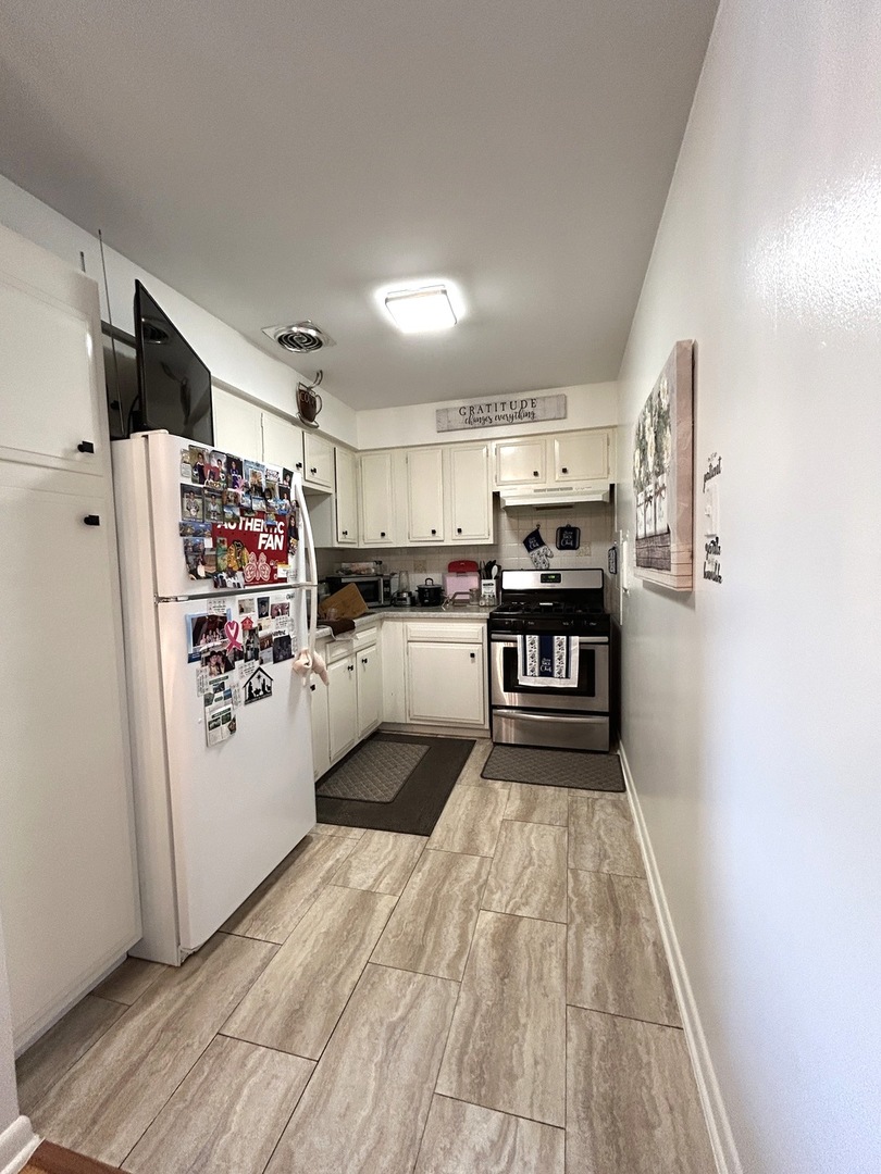 2920 N Harlem Avenue #4G, Elmwood Park, IL 60707