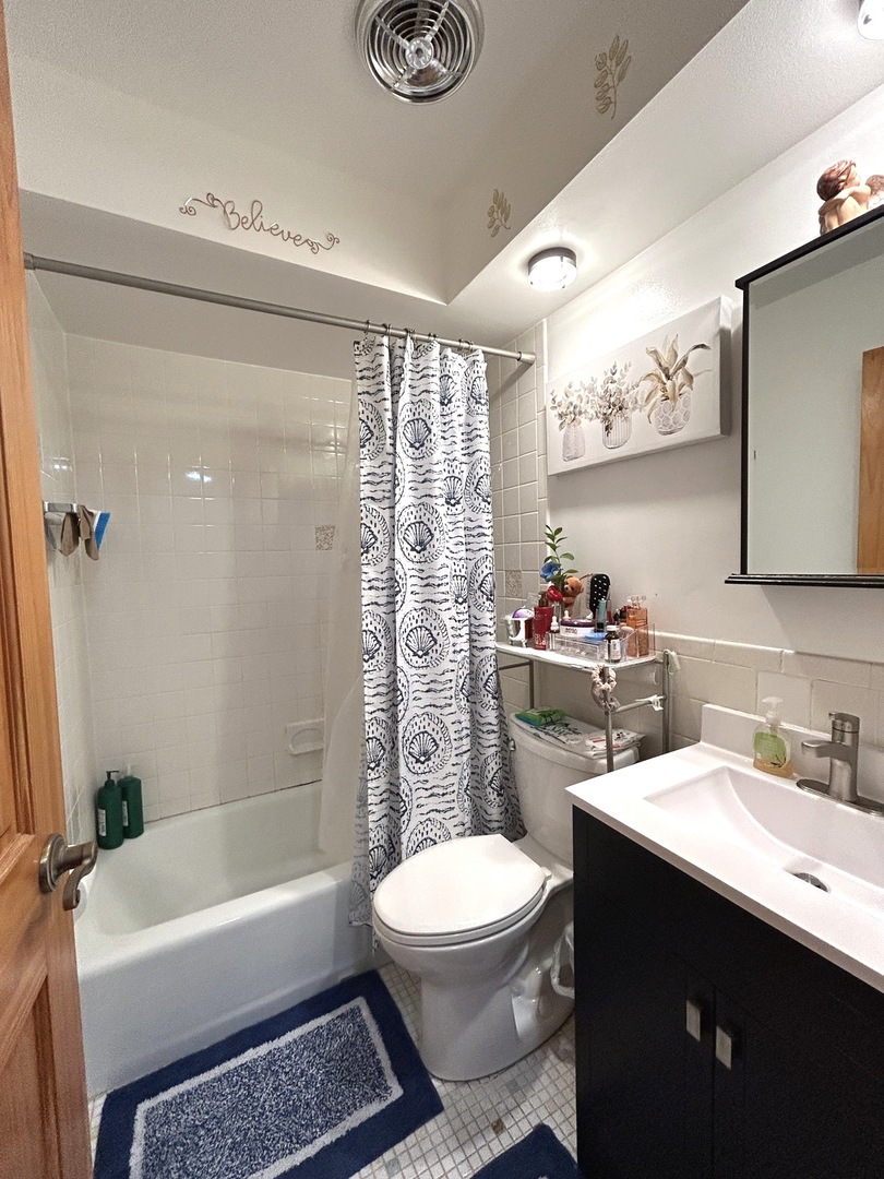 2920 N Harlem Avenue #4G, Elmwood Park, IL 60707
