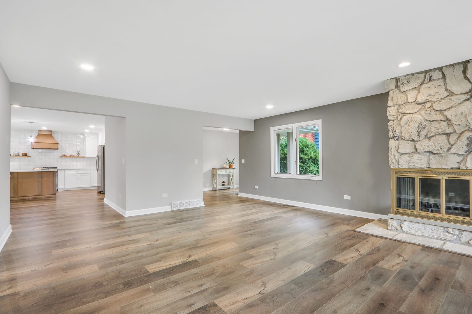 179 S Alleghany Road, Grayslake, IL 60030