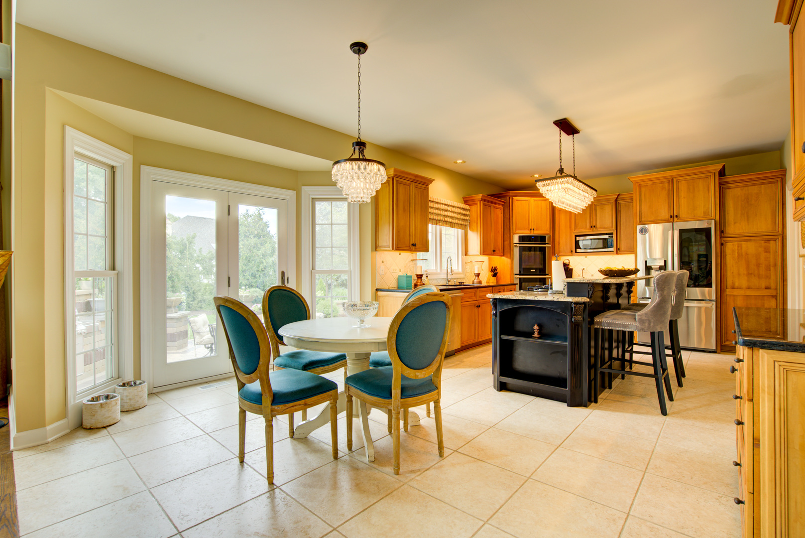 1723 Robert Lane, Naperville, IL 60564