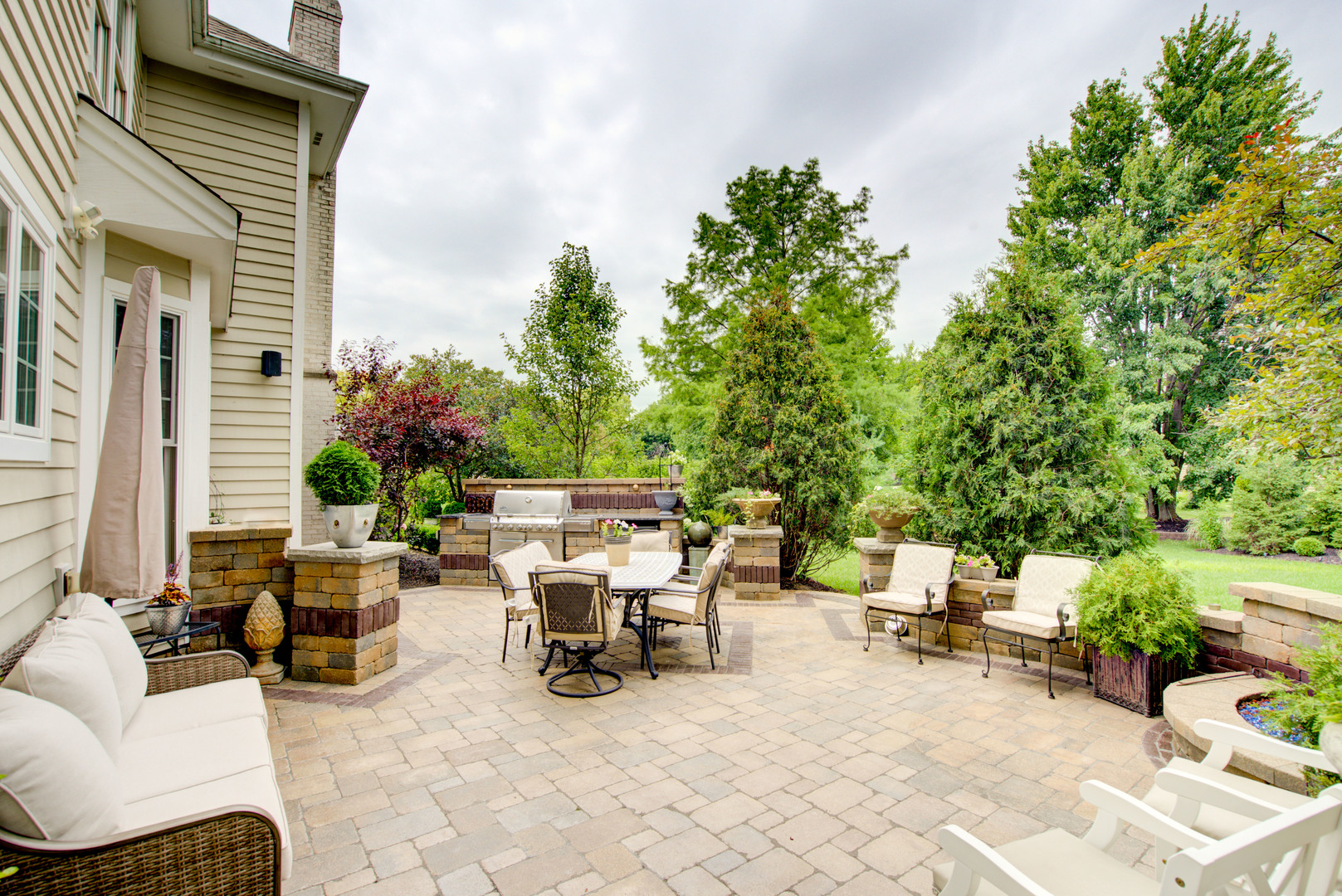 1723 Robert Lane, Naperville, IL 60564